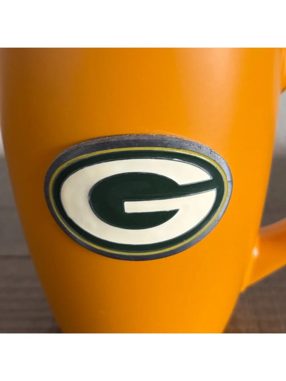 Green Bay Packers Ceramic Coffee‎ Mug NFL Football Raised Logo